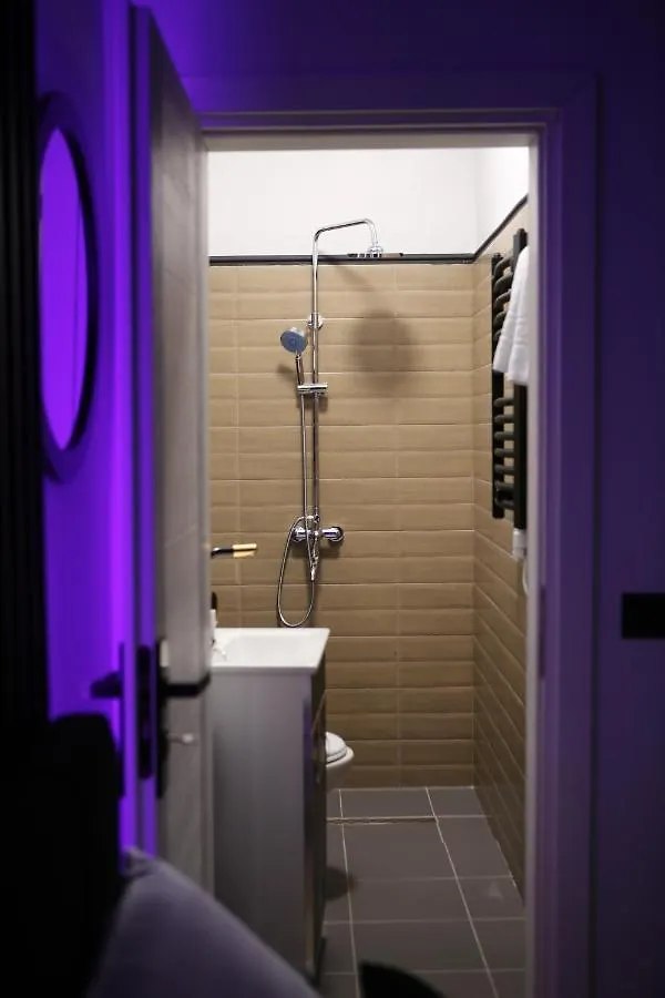 Dark Boutique Hotel Shkoze