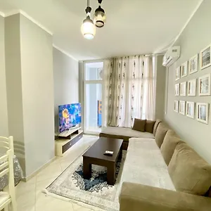 Pleasing Place With Free Parking On Site In Komuna E Parisit Tirana