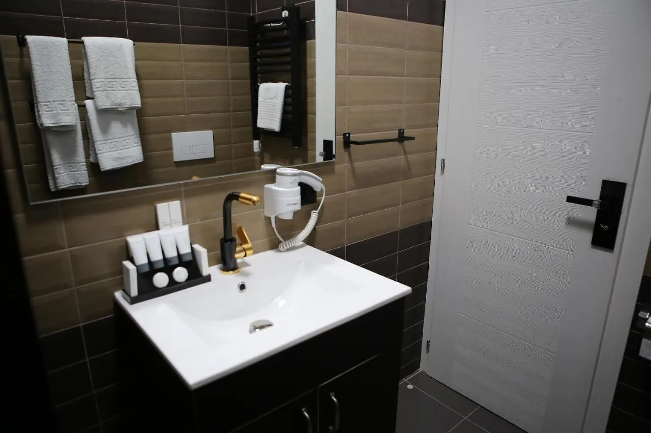 Dark Boutique Hotel Shkoze Albania