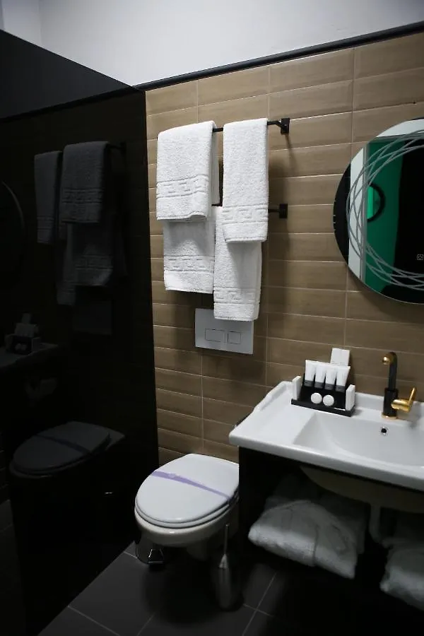 Dark Boutique Hotel Shkoze