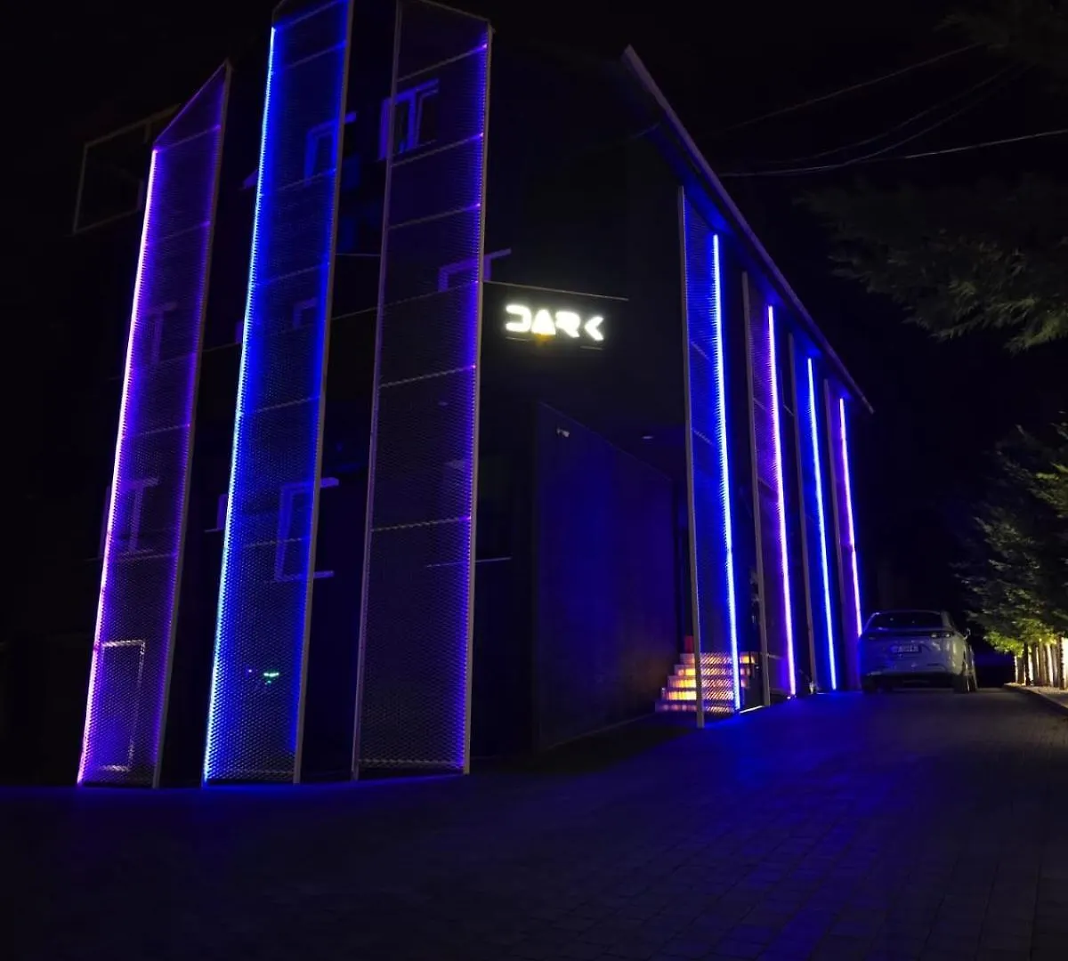 Dark Boutique Hotel Shkoze